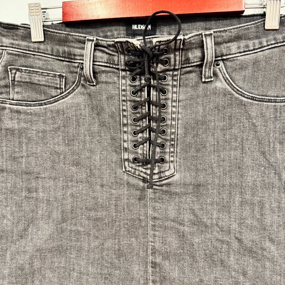 Hudson High Rise Bullocks Lace-Up Skirt in Washed Denim Black Size 32